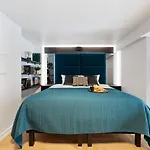 Апартаменты Bob W Old Town *