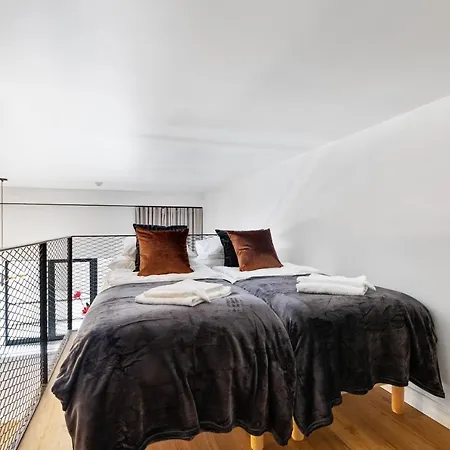 Bob W Duo Lofts 아파트