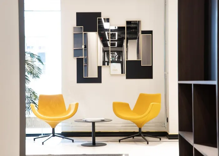 Bob W Old Town Apartment *