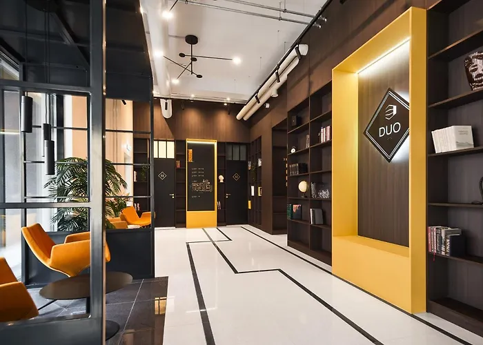 Bob W Old Town Apartment *