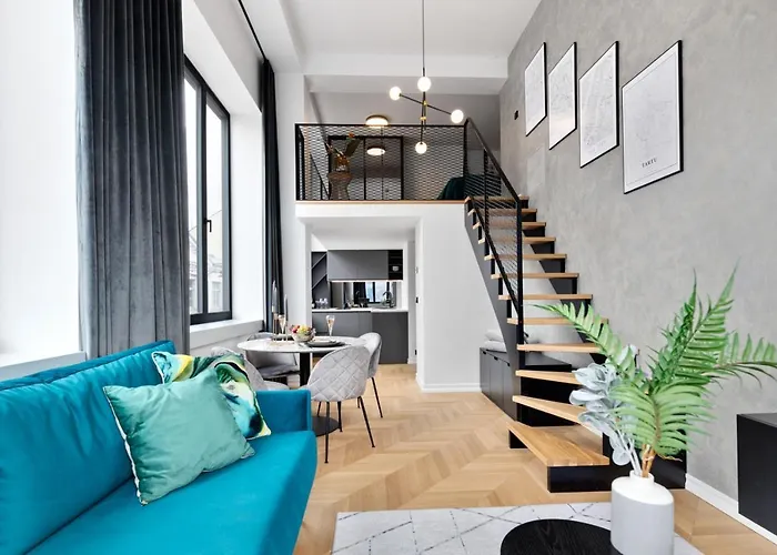 Bob W Old Town Tartu